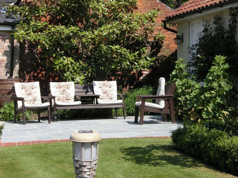 Motts Bed & Breakfast Great Dunmow Extérieur photo