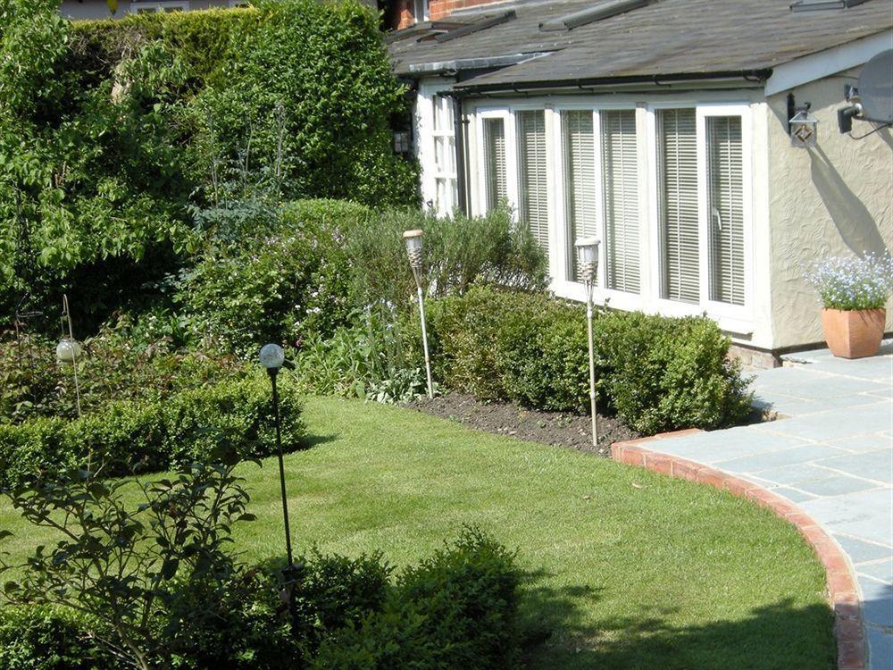 Motts Bed & Breakfast Great Dunmow Extérieur photo