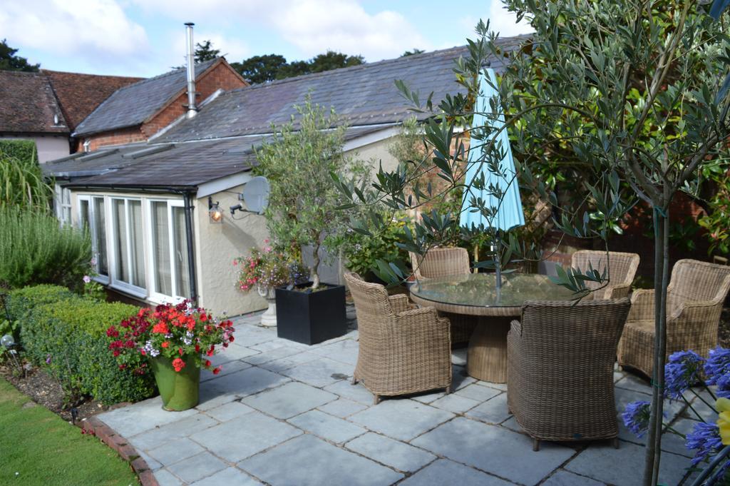 Motts Bed & Breakfast Great Dunmow Extérieur photo